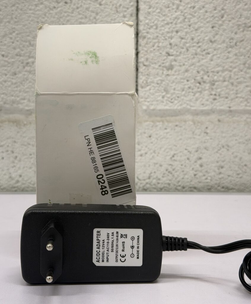 Tesfish 12 V 4 A 48 W toiteadapter